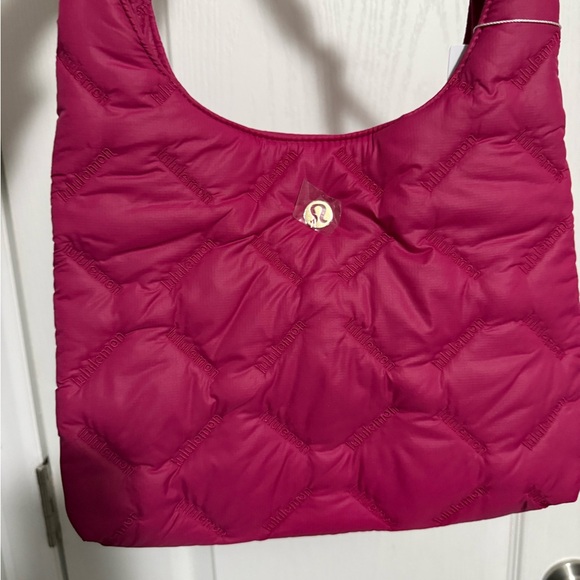 lululemon athletica Vibrant Pink Quilted Shoulder Bag - Picture 8 of 12
